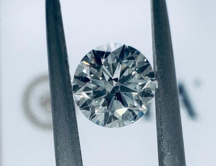 1 pcs Diamant  (Natuurlijk gekleurd)  - 0.70 ct - Rond - Very light Geel, Groen - SI1 - Gemological Institute of America (GIA)
