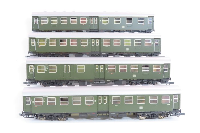 Roco H0轨 - 45242/45243/45244 - 模型火车客运车厢 (4) - 4 辆带有中心入口的“Umbauwagen”车厢 - DB