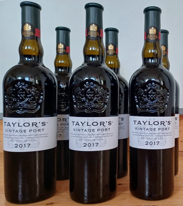 2017 Taylor's - Oporto Vintage Port - 6 Garrafas (0,75 L)