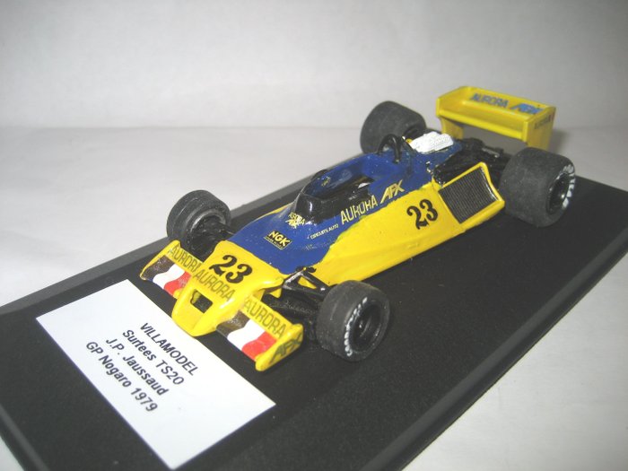 Villamodel 1:43 - 1 - Modell racerbil - Surtees TS20 Ford F.1 Jean Pierre Jaussaud AFX Aurora Nogaro 1979 - kit monterat