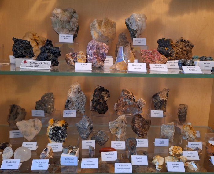 Colección de minerales de más de 50 piezas.- 5000 g