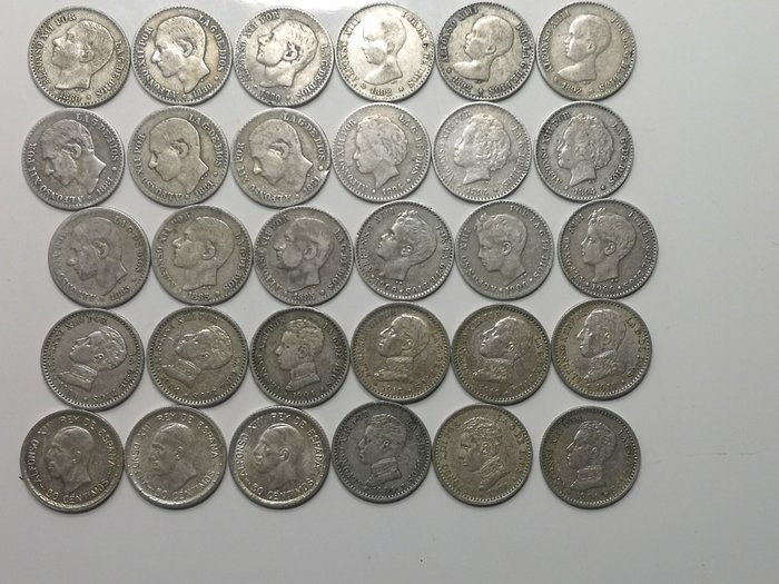 Spagna. Alfonso XII (1874-1885). 50 centimos 1880/1926 (30 monedas)