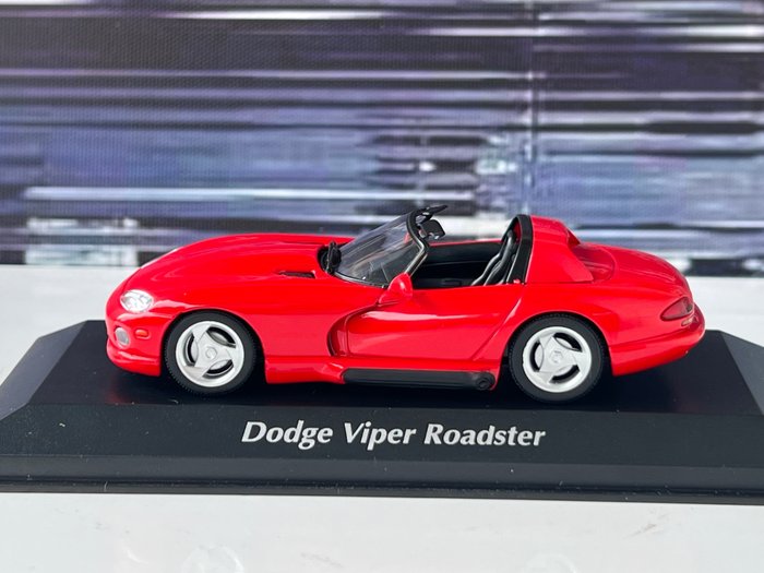 MaXichamps 1:43 - 1 - Coche a escala - Dodge Viper Roadster - Dodge Viper Roadster 1993 MaXichamps 1:43