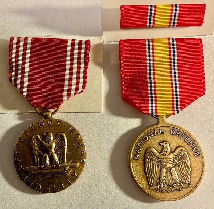 Amerikan yhdysvallat - Mitali - Zwei Amerikanische - Auszeichnungen - Orden Vietnam