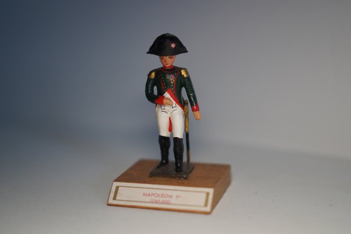 CBG Mignot - Toy soldier 4x Musiciens ainsi que un Napoléon 1er - 法國