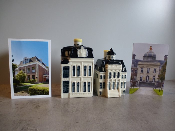 Bols - Miniatűr figura - Két KLM Bols ház 91 és 100 kártyával