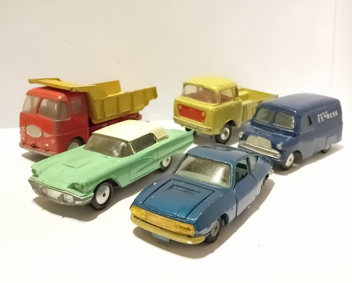 Corgi 1:43 - 5 - Voiture miniature - Ford Thunderbird (214), Lancia Fulvia (332), Jeep FC150 (470) - Camion benne ERF (458), Bedford 'Daily Express' (403)
