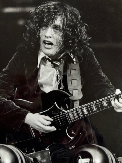 Paul Canty - VINTAGE - Angus Young, ACDC, Mythic WEMBLEY 1979, Highway to Hell