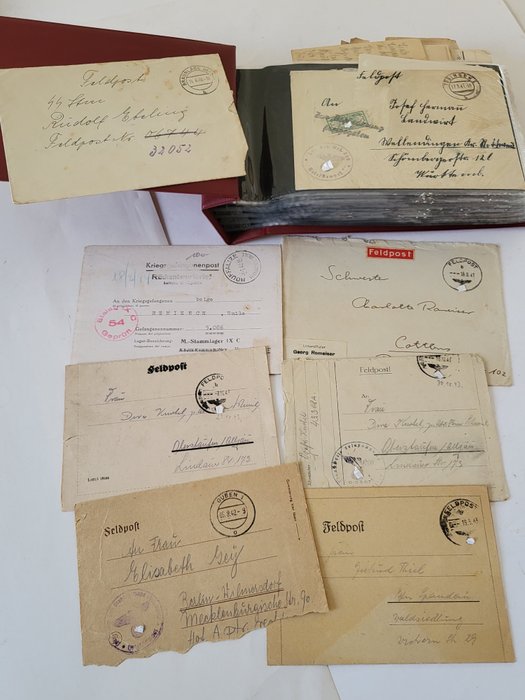 Saksa - Kokoelma pääasiassa sensuroitua/esipainettua Feldposta ja postipaperia albumissa - 1939/1945 - Kirje - W.O. II - 1939