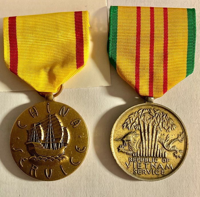 Ηνωμένες Πολιτείες Αμερικής - Μετάλλιο - Zwei Amerikanische - Auszeichnungen - Orden -China - Vietnam