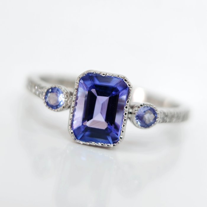 Ingen reservasjonspris - 1.10 ct Blue Tanzanite & 0.15 ct F-G Diamond Ring - 2.10 gr Ring - Hvitt gull Tanzanitt - Diamant 