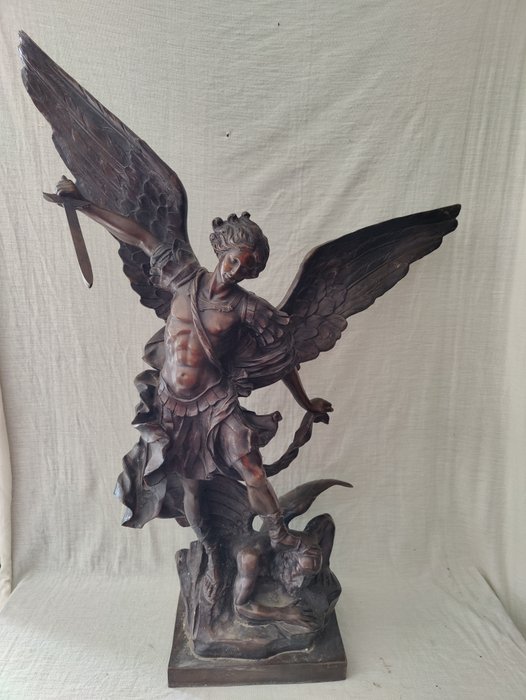 Γλυπτό, San Michele Arcangelo e Lucifero in Bronzo - H 98 cm - 98 cm - Μπρούντζος