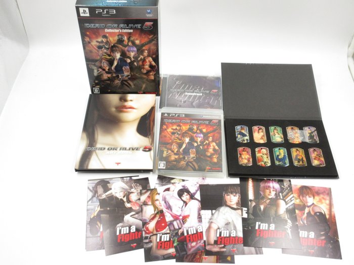 Koei Tecmo Games コーエーテクモゲームス - Dead or Alive 5 デッドオアアライブ Collectors Edition Limited Box Postcard Metal Plate set Japan - PlayStation3 (PS3) - Videojáték készlet (1) - Eredeti dobozban