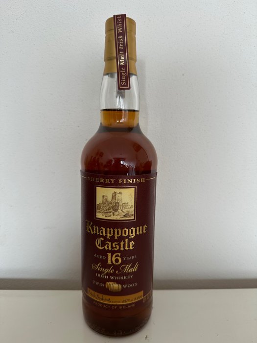 Knappogue Castle 16 years old - Twin Wood - Sherry Finish  - b. 2014  - 70cl