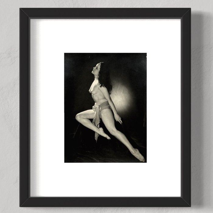 Victor Elschansky 1913-1981 - A naked woman