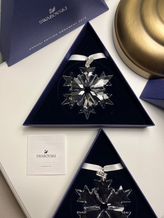 雕像 - Swarovski - Set of 2 - Christmas Ornaments - Annual Edition 2018 - Boxed -  (2) - 水晶