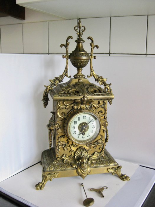 Reloj de repisa de chimenea - Reloj de sobremesa de chimenea de bronce - Barroco - Bronce dorado - 1850 - 1900