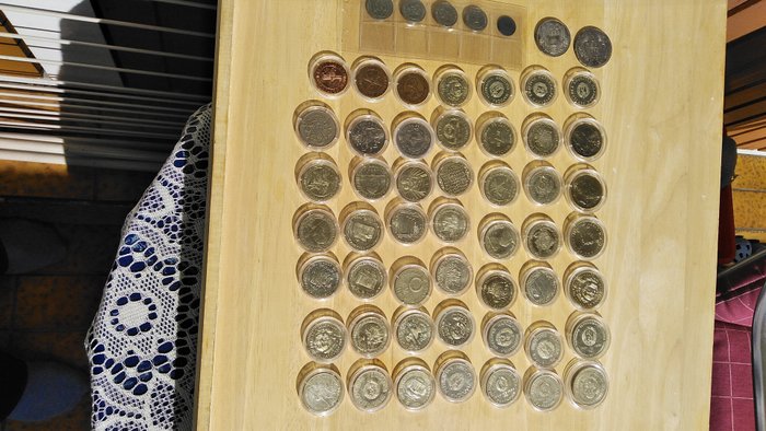 保加利亞. A 56-piece collection of Bulgarian collectible coins, lots of commemoratives & silver 1894-1989  (沒有保留價)