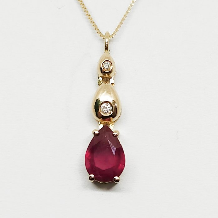 No Reserve Price - Necklace with pendant - 18 kt. Yellow gold -  0.90 tw. Ruby - Diamond
