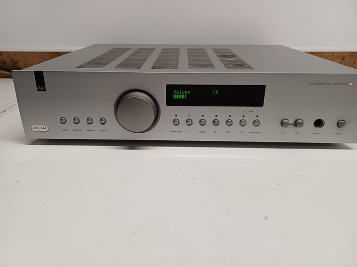 Arcam - FMJ-A22 - Solid state integrated amplifier