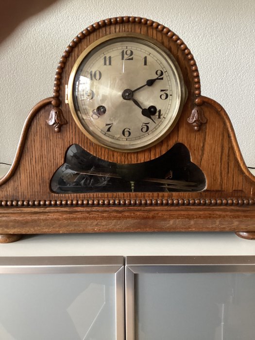 Mantel clock - Kienzle - Wood, Oak - 1920-1930