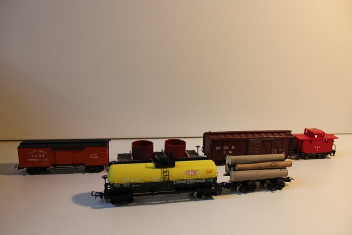 Rivarossi H0轨 - 2209/2220/2349/2311/2316/2314 - 模型火车货运车厢 (6) - 6辆货车 - Virginia & Trukee, Seaboard