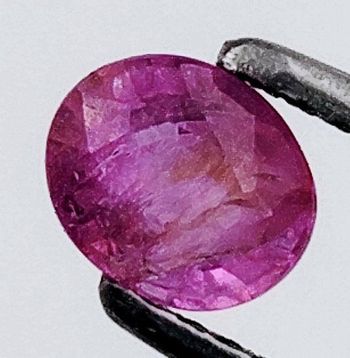 Ruby - 0.65 ct