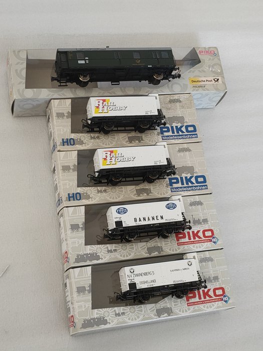 Piko H0 - Philatelie Postwagen, 95404, 58042, 58042. - 模型火車車廂 (5) - 1 輛集郵郵車、4 輛冷藏車、2 輛 Rail Hobby 以及一套 Fyffes 和 N.V. Zwanenberg 的。 - DB, NS