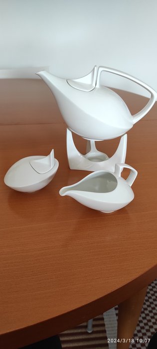 friesland - Tekanne (4) - Porselen