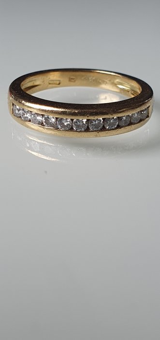 Gyűrű - Sárga arany  0.20ct. Gyémánt 