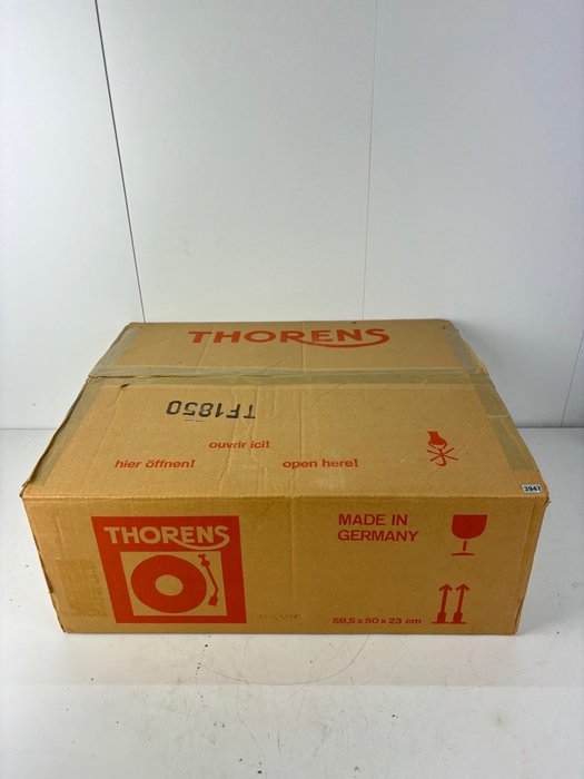 Thorens - TD115 - Pakkauksessa Levysoitin