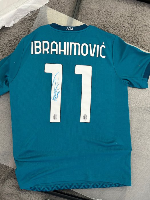 AC Milan - Zlatan Ibrahimović - Camisola de futebol
