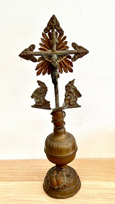 宗教和精神物品 - 十八世紀古董祭壇十字架 (1) - 黃銅 - 1850-1900
