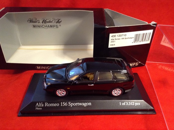 MiniChamps 1:43 - 1 - 模型車 - ref. #120710 Alfa Romeo 156 Sportwagon 2001