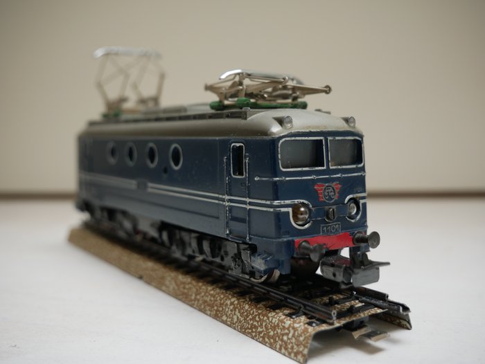 Märklin H0 - 3013.4 - Electric locomotive (1) - 1100 Series - NS