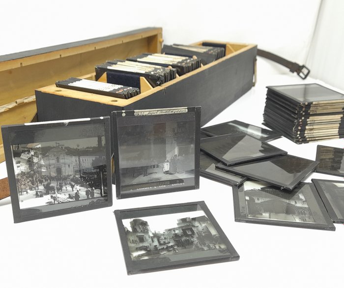 Glass slides 80x80mm ca. 1857-1888 in wooden box - Italy | Giorgio Sommer Taikalyhdyn diat