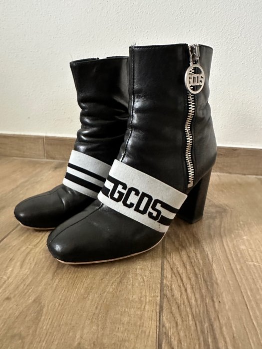 GCDS - Botins - Tamanho: Shoes / EU 40