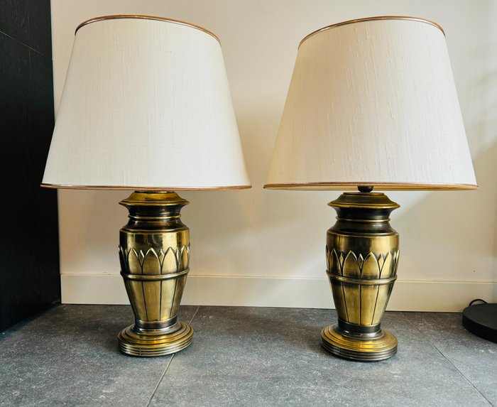 HB - Tischlampe - Lotuslampe - Messing, Metall, Set aus zwei großen Tischlampen