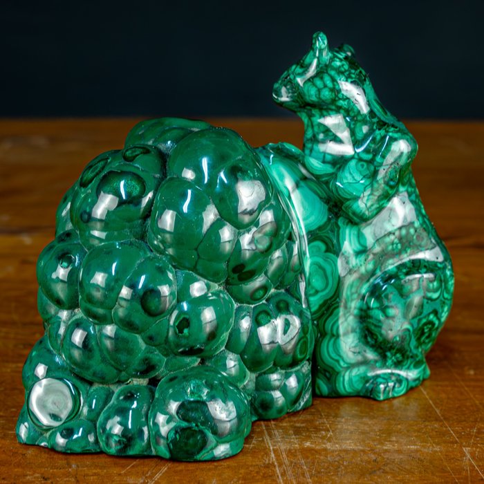 优质天然老孔雀石猫 雕刻- 1855.71 g