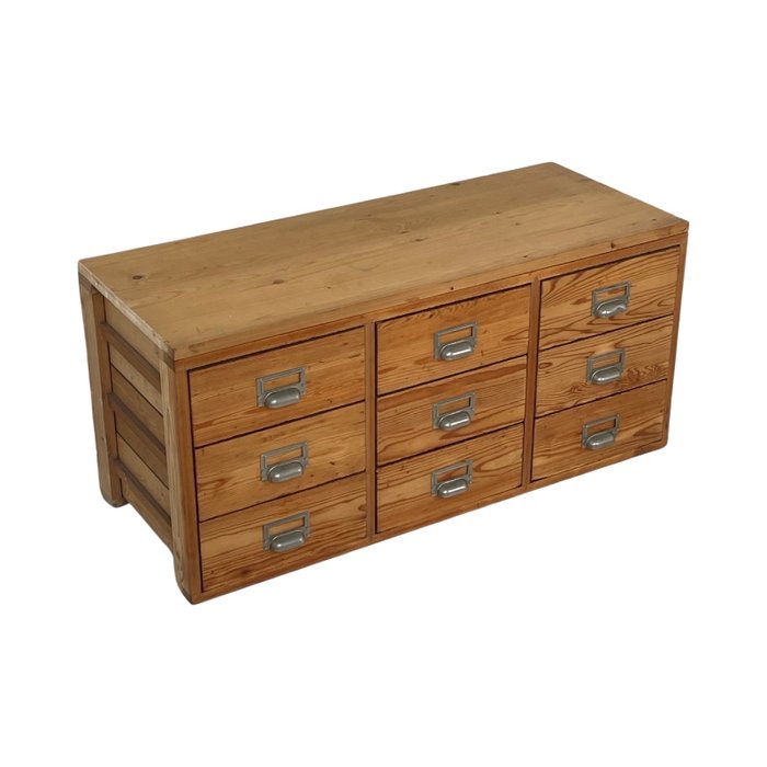 Chest of drawers - Wood