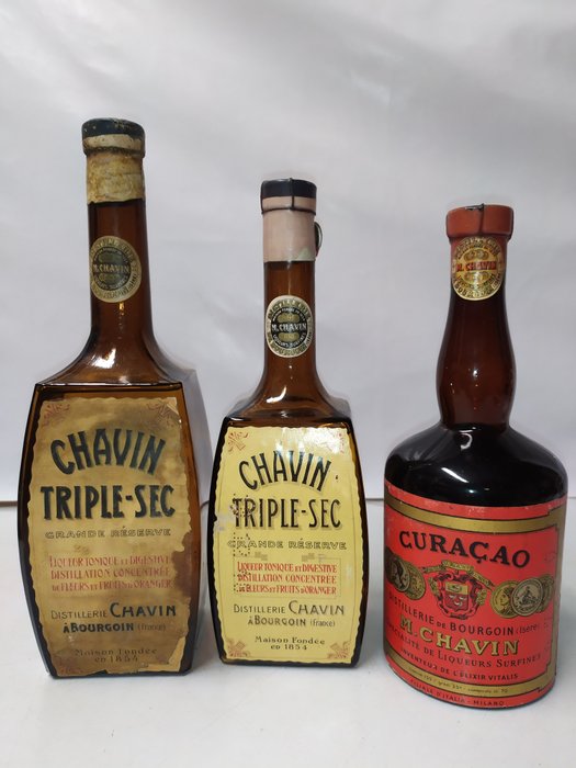 M. Chavin - Triple Sec x 2 + Curacao - b. 1940er Jahre - 1,0 l, 70 cl - 3 flaschen