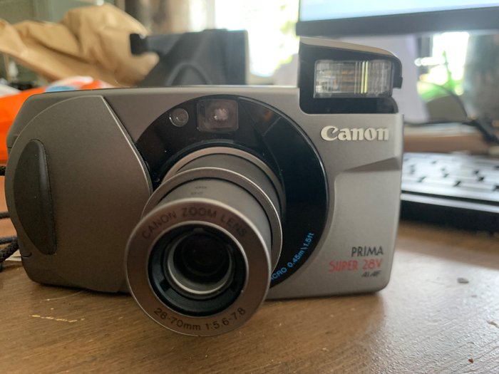 Canon Prima super 28v Cámara analógica
