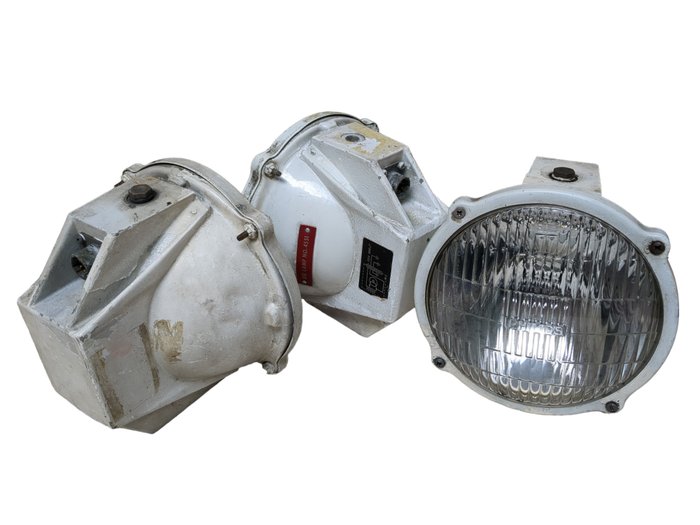 Aircraft parts and fixtures - Three taxi lights, from an F-16 Falcon. - 1980-1990