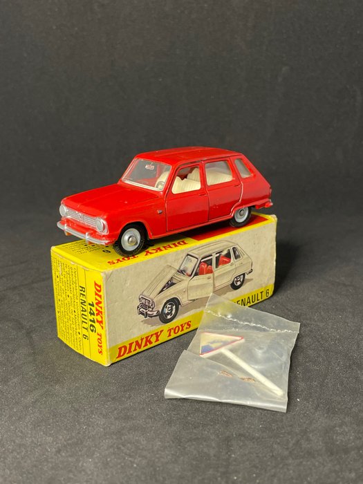 Dinky Toys 1:43 - 1 - Modell autó - ref. 1416 Renault 6 - Új Állapot!