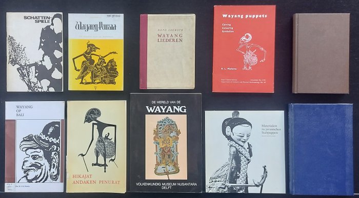 René S. Wassing, R.L. Mellema, Hendrik Herman Juynboll, Hedi Hinzler and others. - 10 publications on Indonesian Literature and Wayang, including 'Wayang Puppets. Carving, Colouring, - 1893-1983