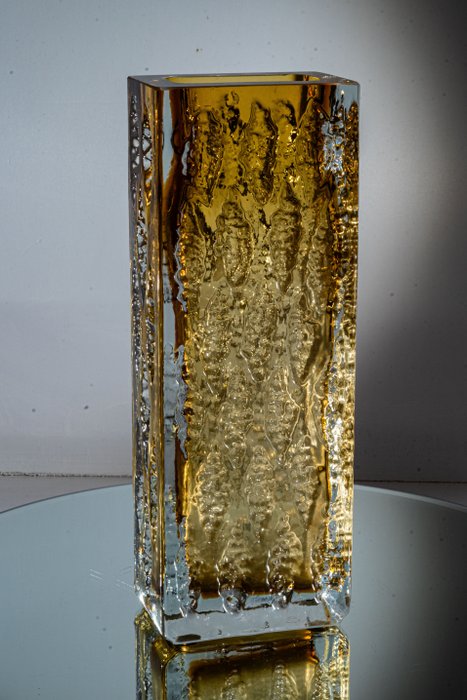 Ingrid Glas - Kurt Wokan - Vase -  Mid Century Vase - 60'er Glas Mursten Design - Højde 21,5 cm  - Glas
