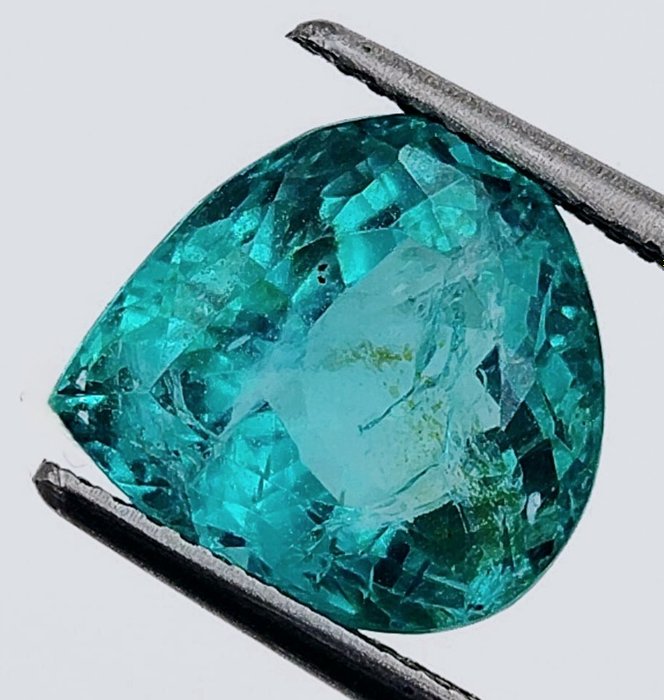 neon teal Apatite - 5.45 ct