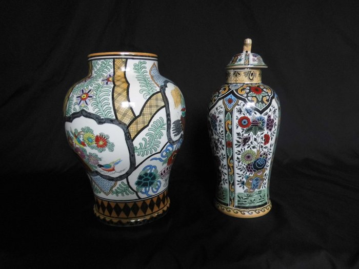 Petrus Regout - Vase (2)  - Töpferware