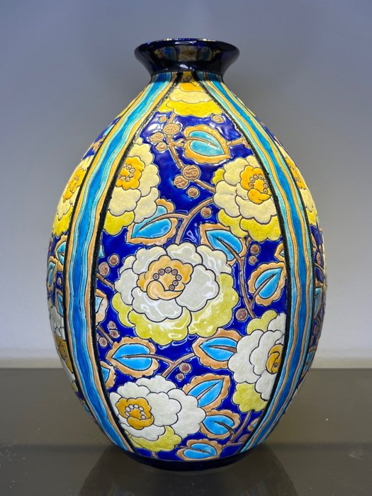 Boch Frères, Keramis, Keramis Boch Charles Catteau - 花瓶 -  卵圓形，頸部喇叭形  - 奶油色陶器