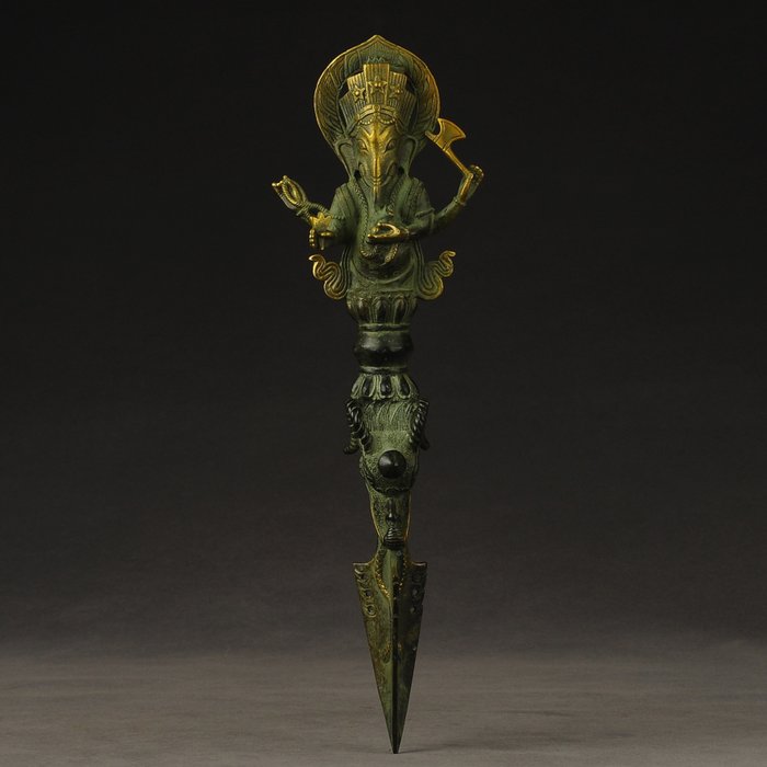 Buddhistische Objekte - Vedisches Artefakt, Vajra (bezwingender magischer Stößel), magische Waffe - Kupfer - 2020 und ff.